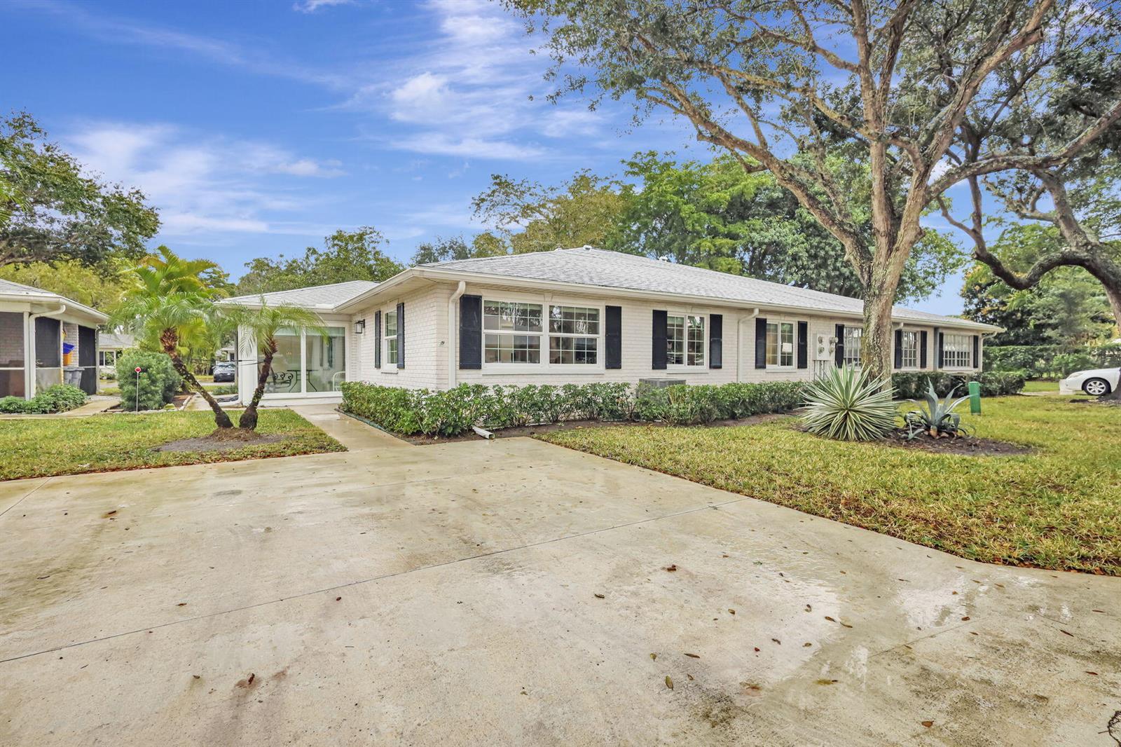 10164 S 45th Way S, Boynton Beach FL 33436 photo 2
