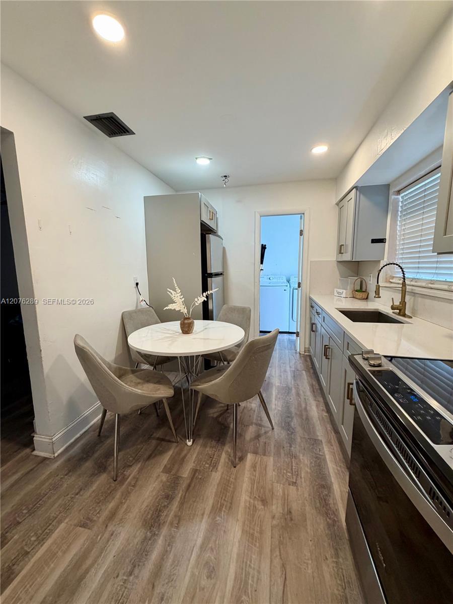 2918 Madison St, Hollywood FL 33020 photo 4