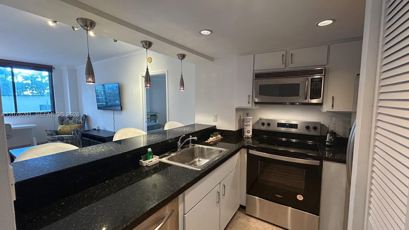 540 Brickell Key Dr # 512, Miami FL 33131 photo 2