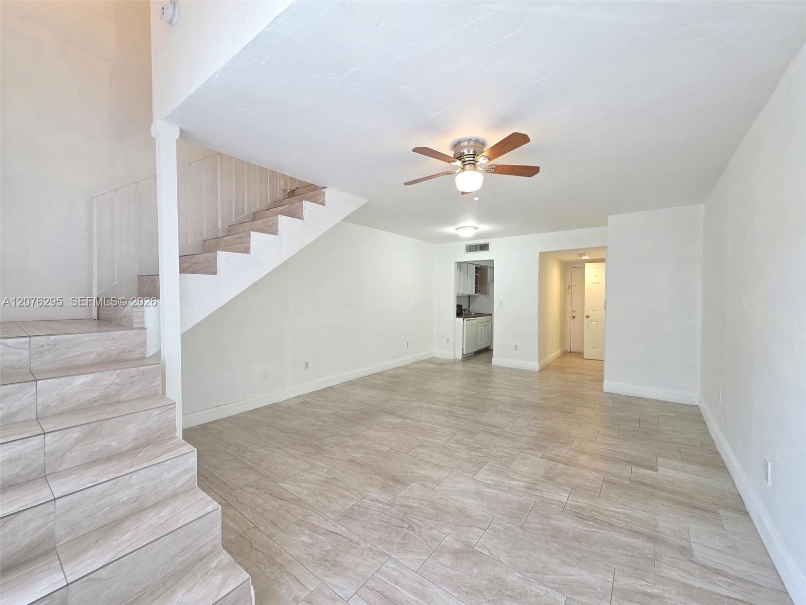 10905 N Kendall Dr # 410, Miami FL 33176 photo 3