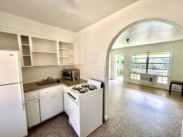 2023 Taylor Street, Hollywood FL 33020 photo 3