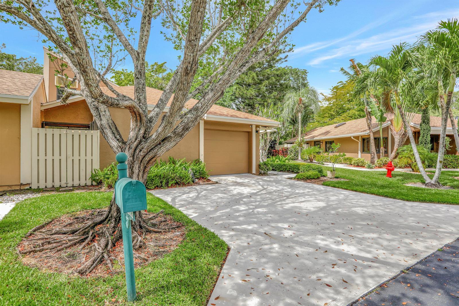 22312 WHISTLING PINES Lane, Boca Raton FL 33428 photo 2