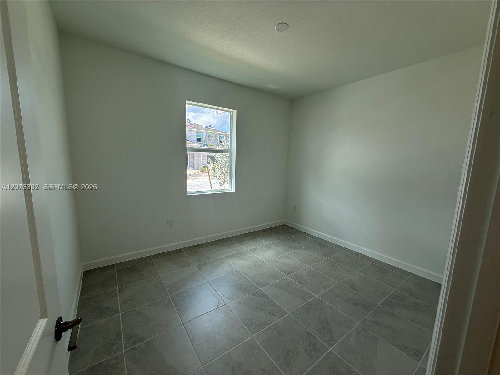 19623 SW 337th Ter, Homestead FL 33034 photo 4