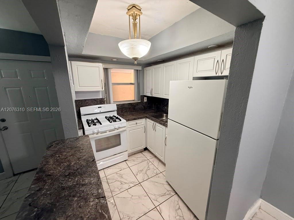 350 E 21st St # 108, Hialeah FL 33010 photo 3
