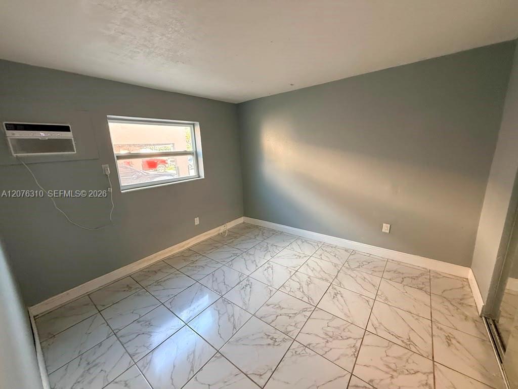 350 E 21st St # 108, Hialeah FL 33010