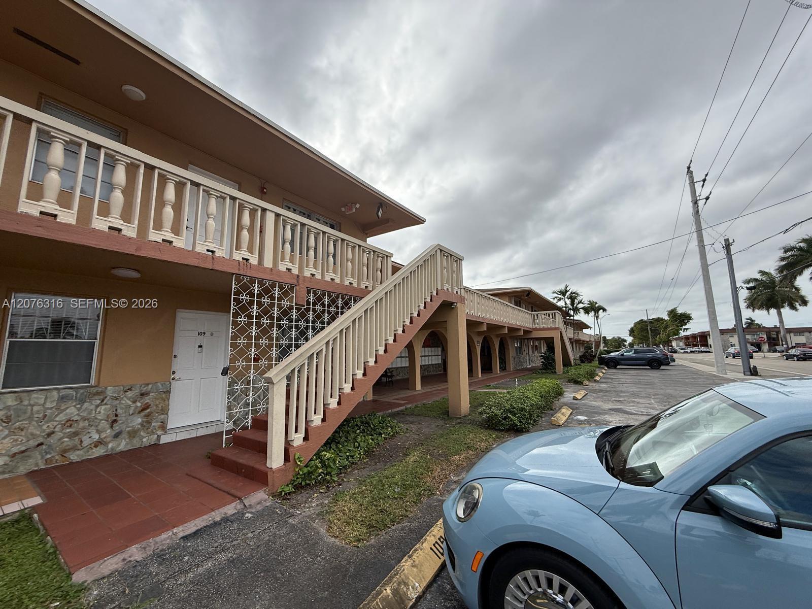1154 W 35th St # 223, Hialeah FL 33012 photo 2