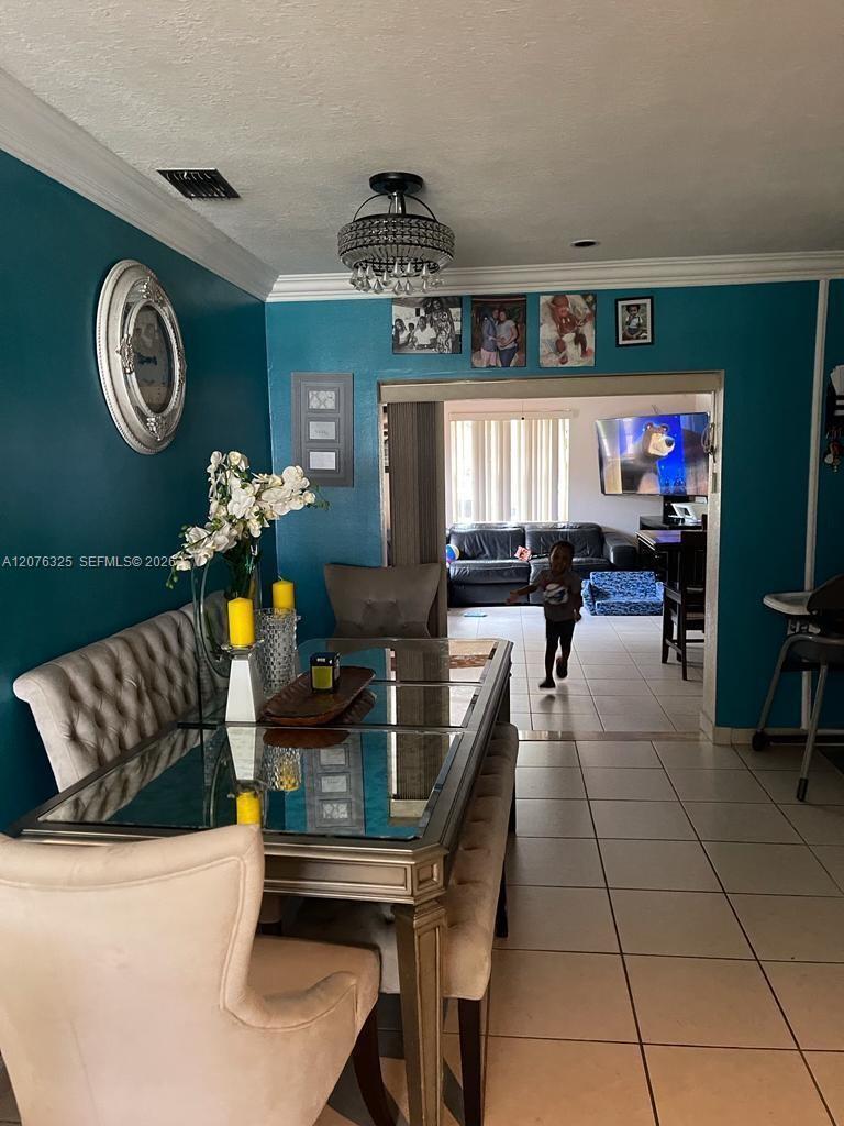 2240 NW 177th Ter, Miami Gardens FL 33056 photo 4