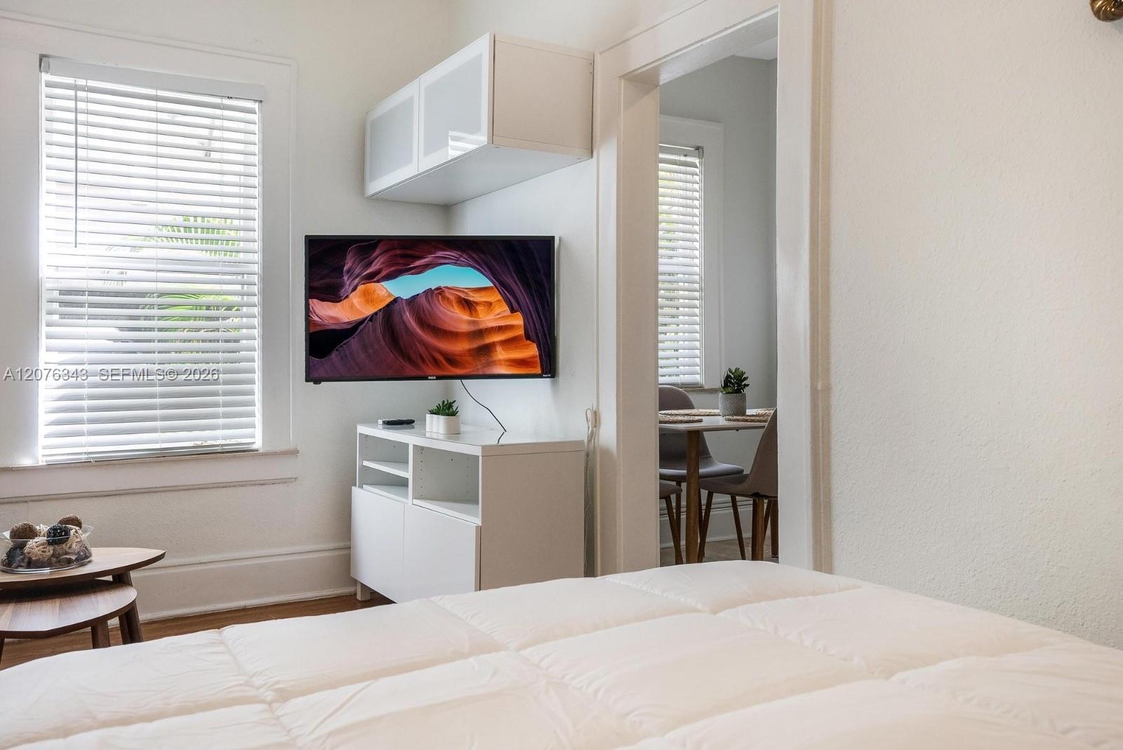 124 Mendoza Ave # 4, Coral Gables FL 33134 photo 4
