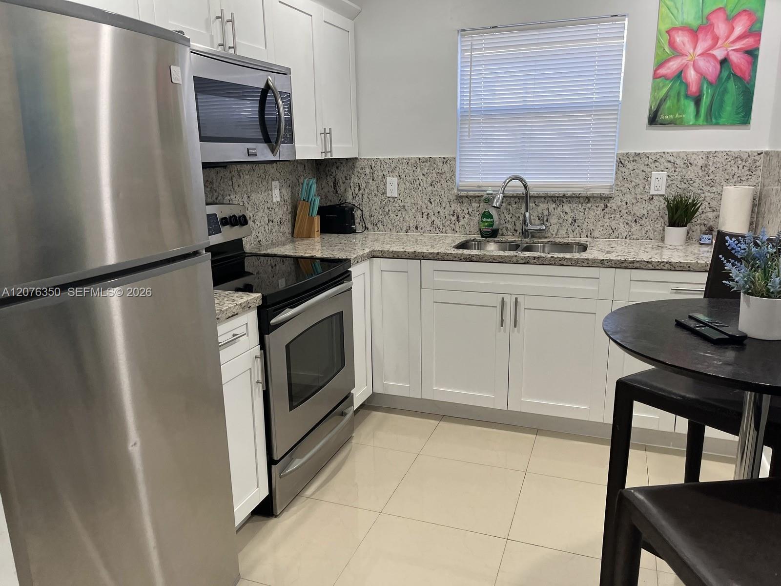 1723 Wiley St, Hollywood FL 33020