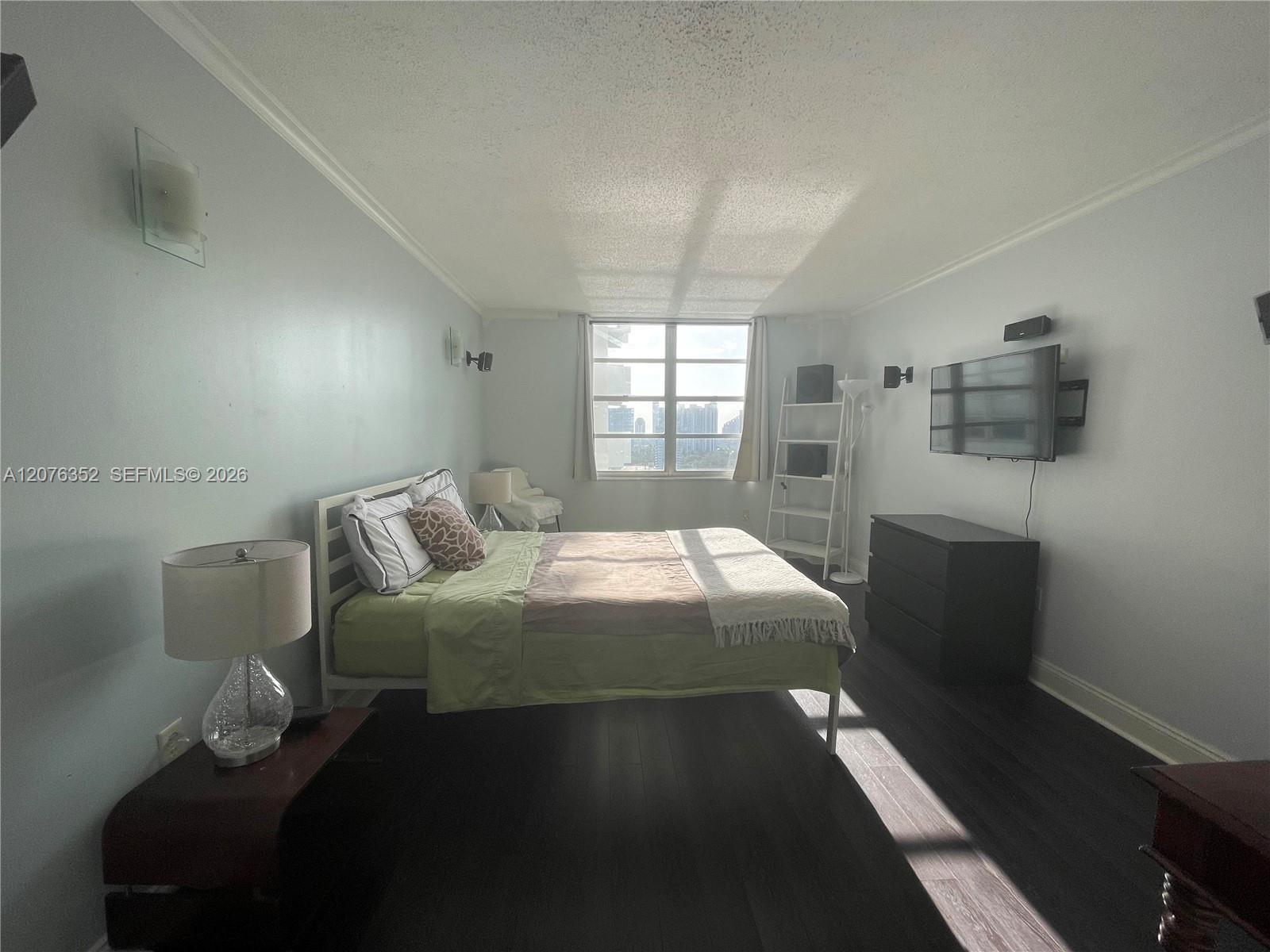 Aventura, FL 33160 photo 2