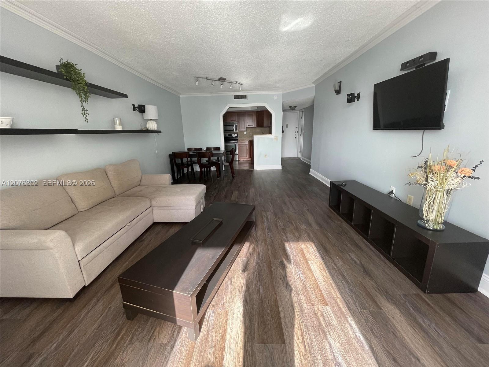 Aventura, FL 33160 photo 5