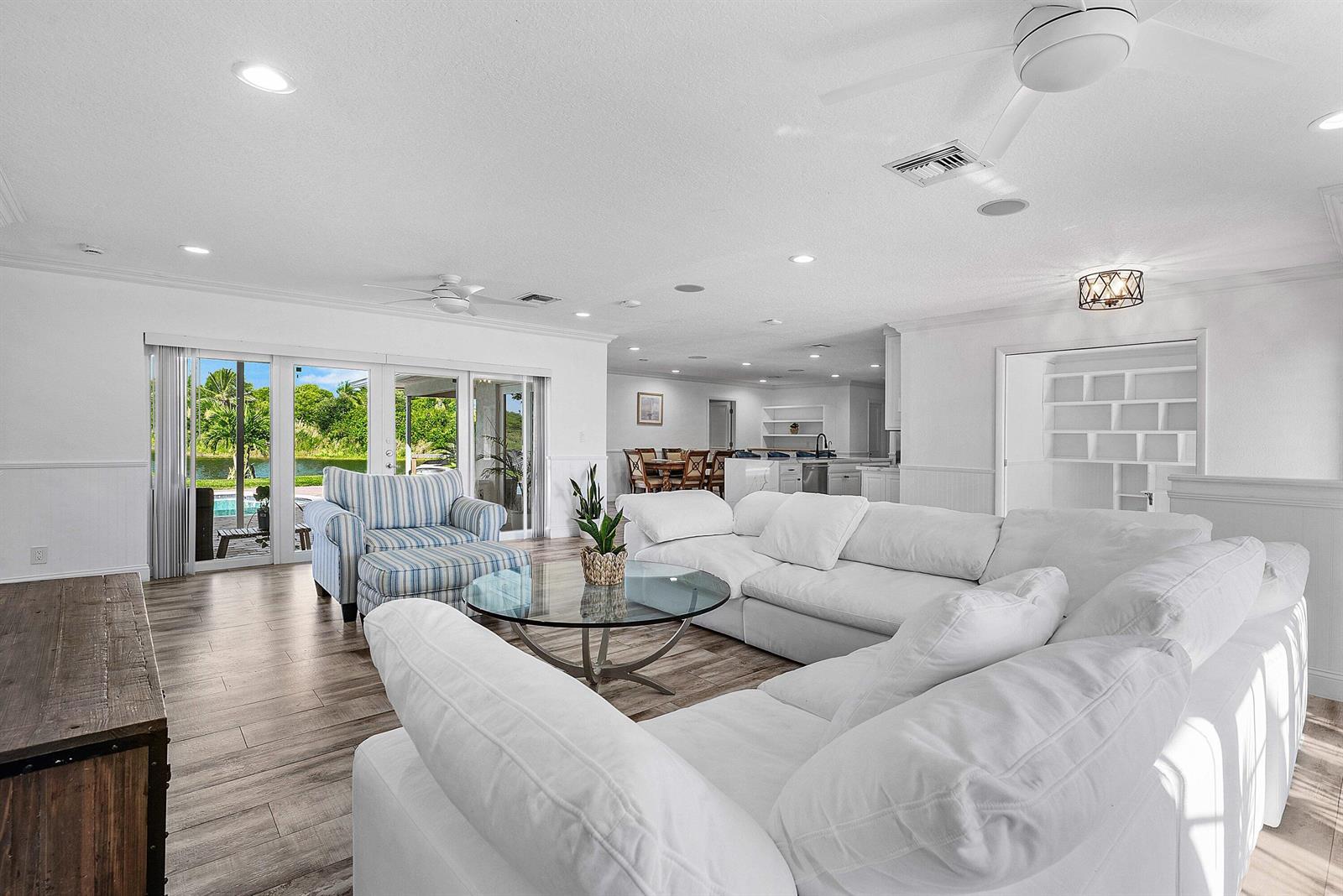 3815 S Lake Drive, Boynton Beach FL 33435 photo 5