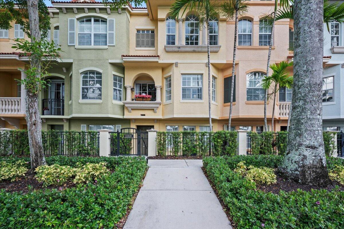 11818 Valencia Gardens Avenue, Palm Beach Gardens FL 33410 photo 3