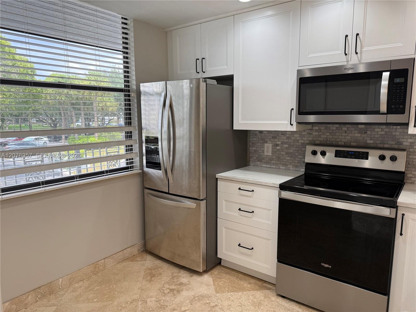 1520 Whitehall Dr # 206, Davie FL 33324 photo 2