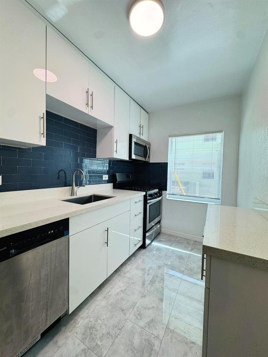 935 8th Street # 2, Miami Beach FL 33139 photo 4