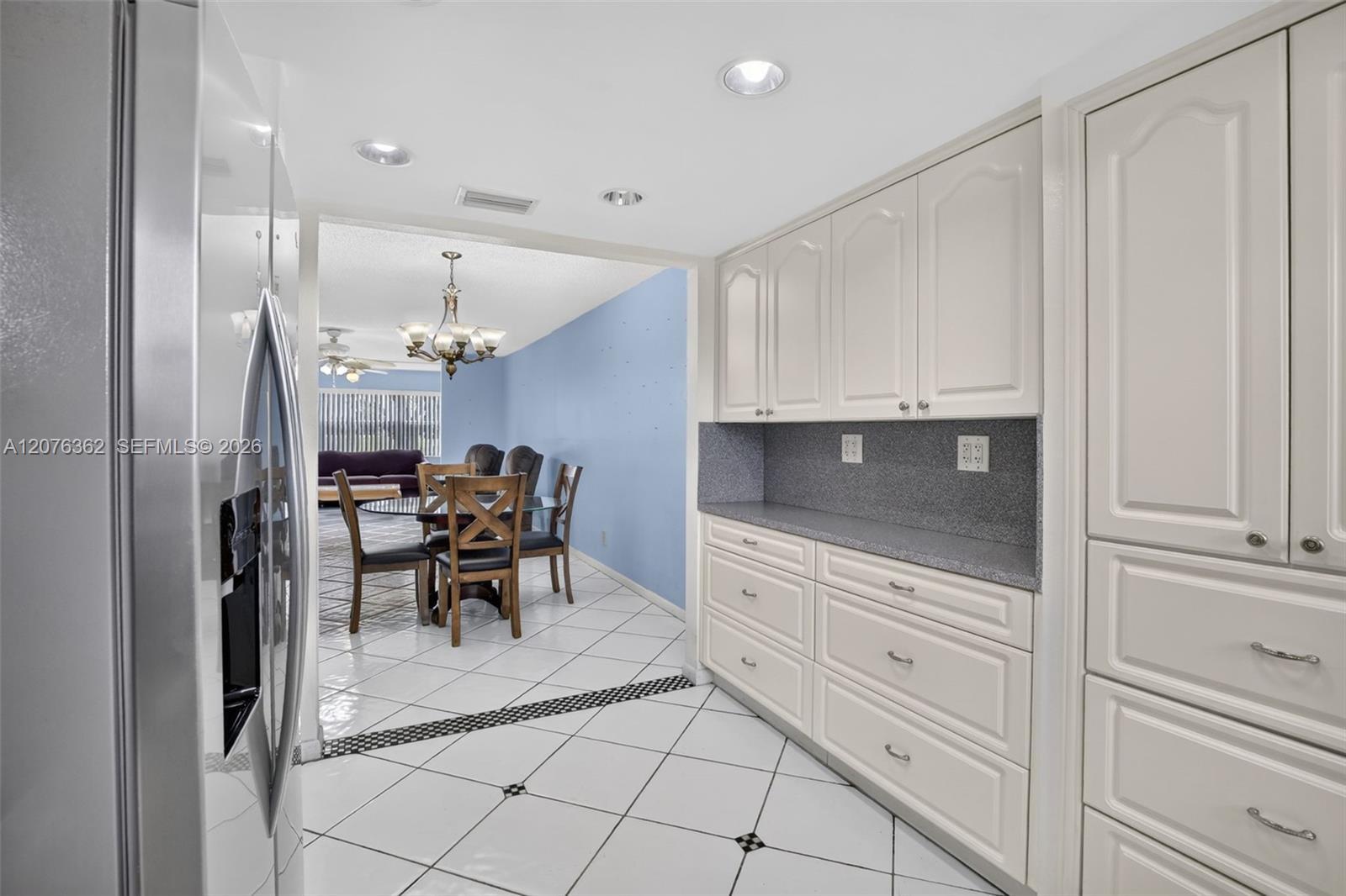 9721 Sunrise Lakes Blvd # 102, Sunrise FL 33322 photo 4