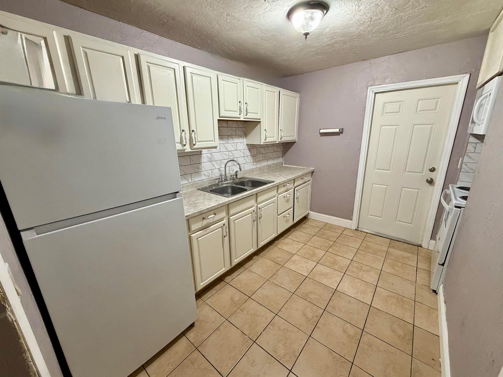 1061 W 4TH Street, Riviera Beach FL 33404 photo 3