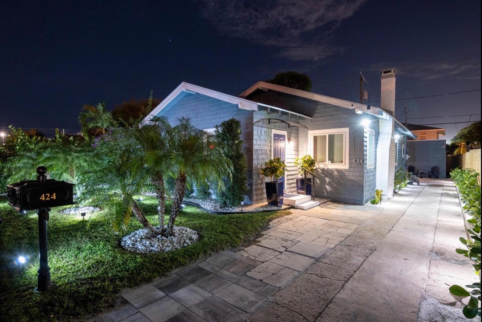 424 Malverne Road, West Palm Beach FL 33405 photo 2