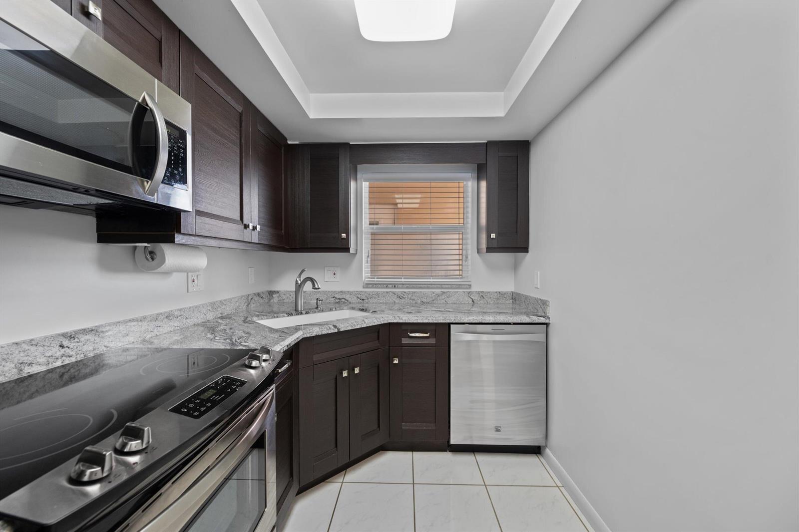725 N RIVERSIDE Drive # 203, Pompano Beach FL 33062 photo 5
