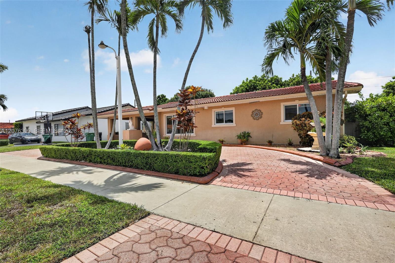 8936 SW 11th St, Miami FL 33174 photo 5
