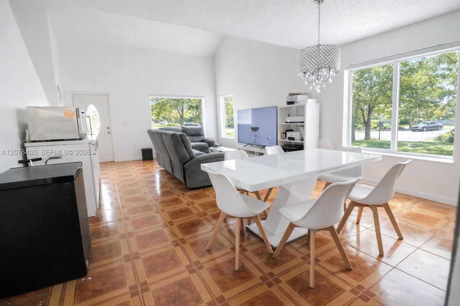 14615 SW 142nd Place Cir, Miami FL 33186 photo 4