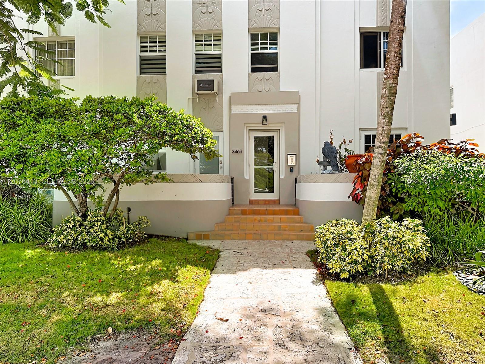 2463 Pine Tree Dr # 3, Miami Beach FL 33140 photo 2