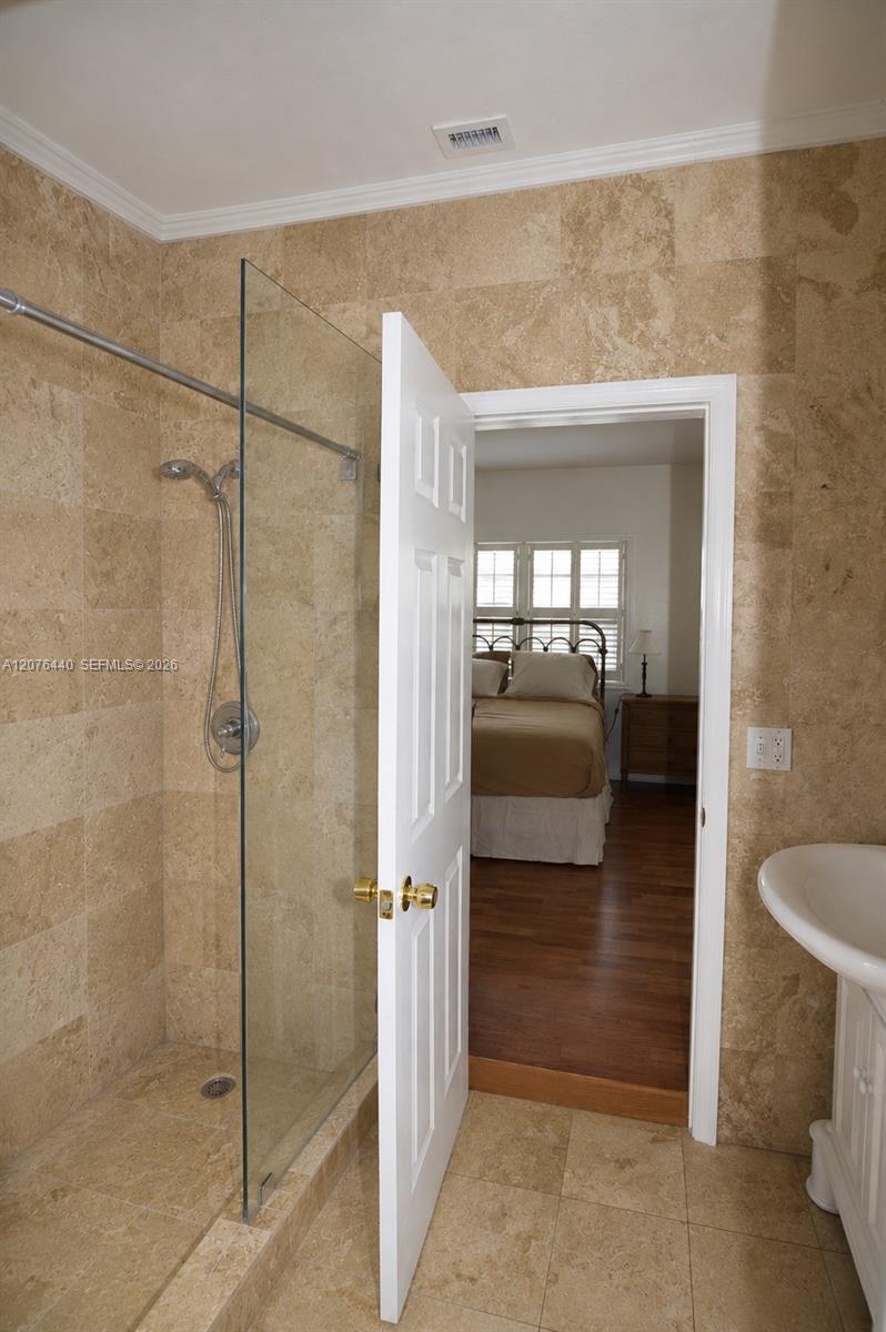 1341 Meridian Ave # 206, Miami Beach FL 33139 photo 4