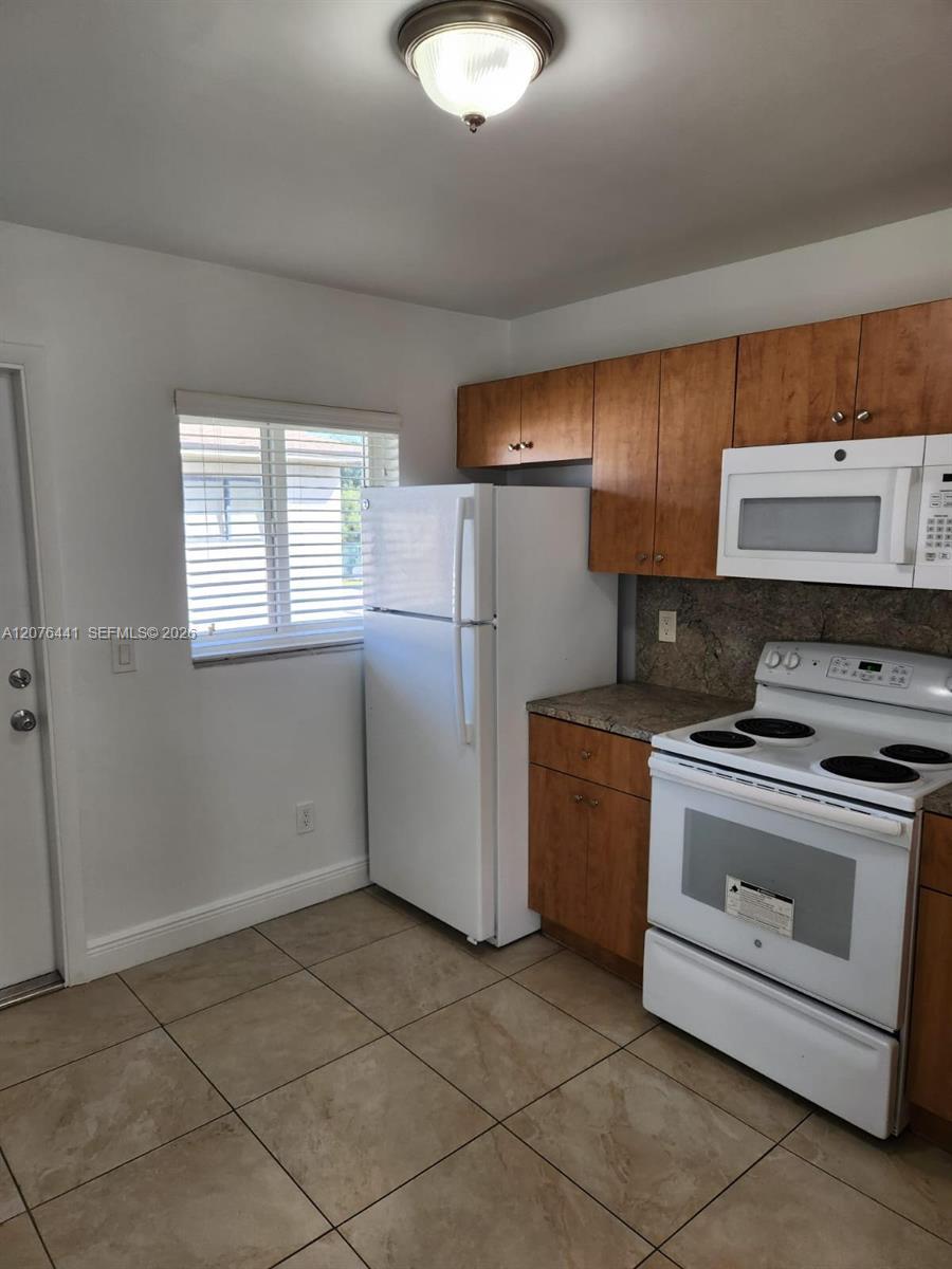 211 NW 47th Ave # 7, Miami FL 33126 photo 5