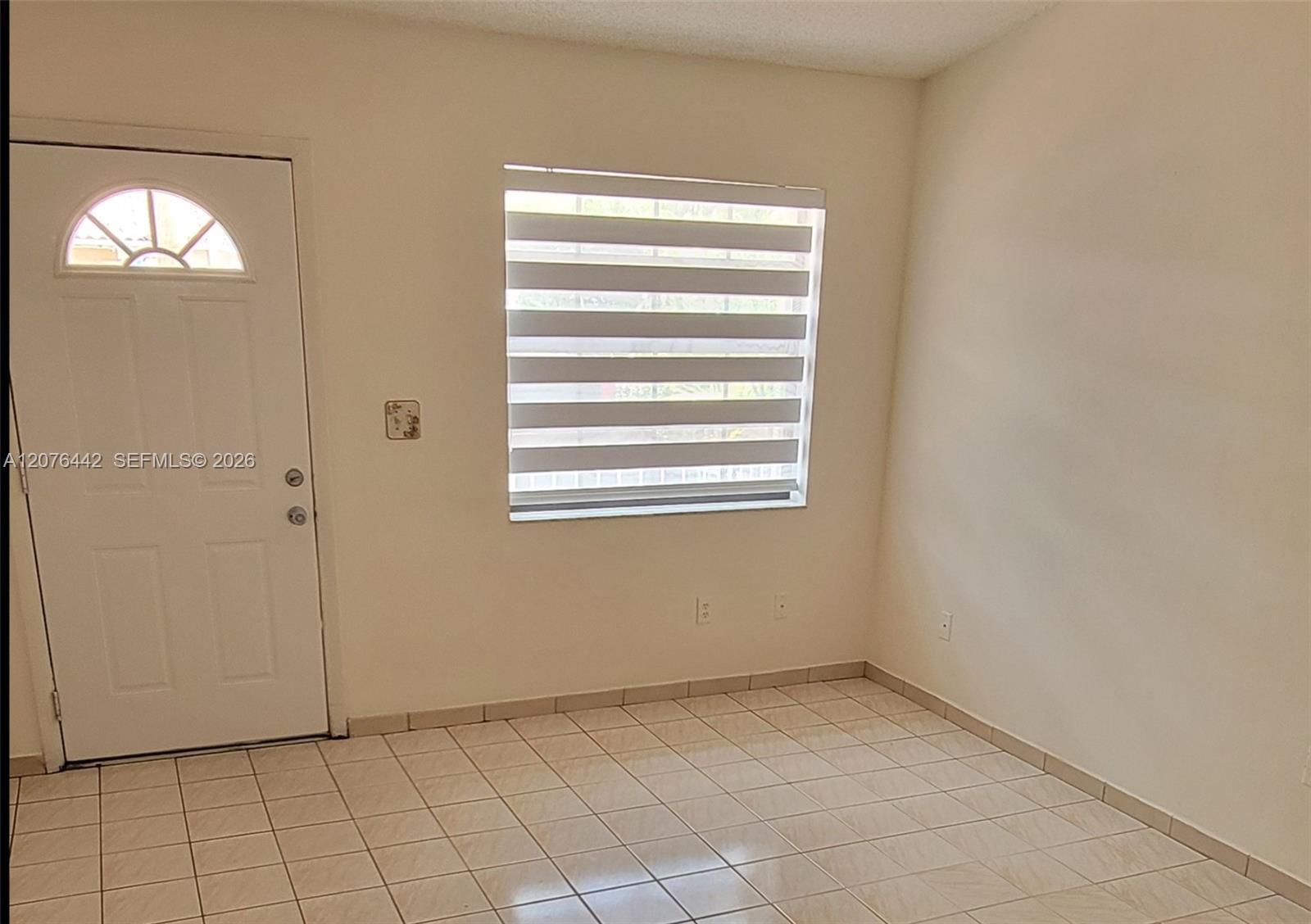 2121 W 54th St, Hialeah FL 33016 photo 2
