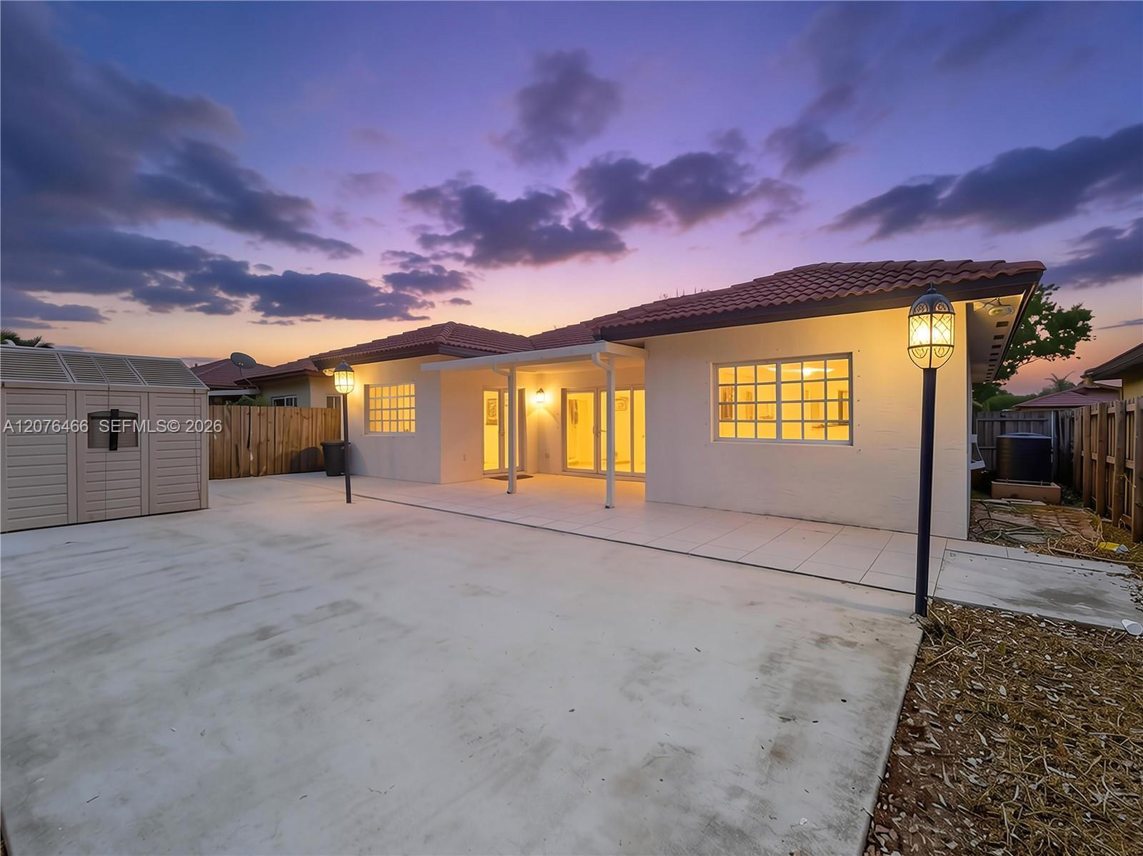 2851 NE 42nd Ave, Homestead FL 33033 photo 2