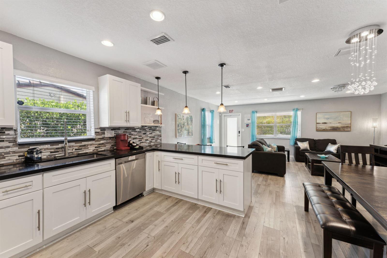 1631 N Andrews Square, Fort Lauderdale FL 33311 photo 5