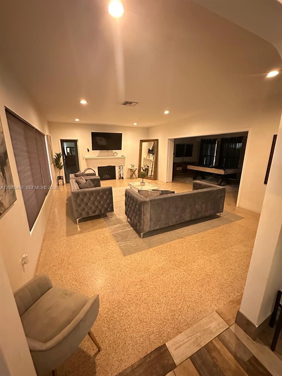 400 NE 2nd St, Pompano Beach FL 33060 photo 5