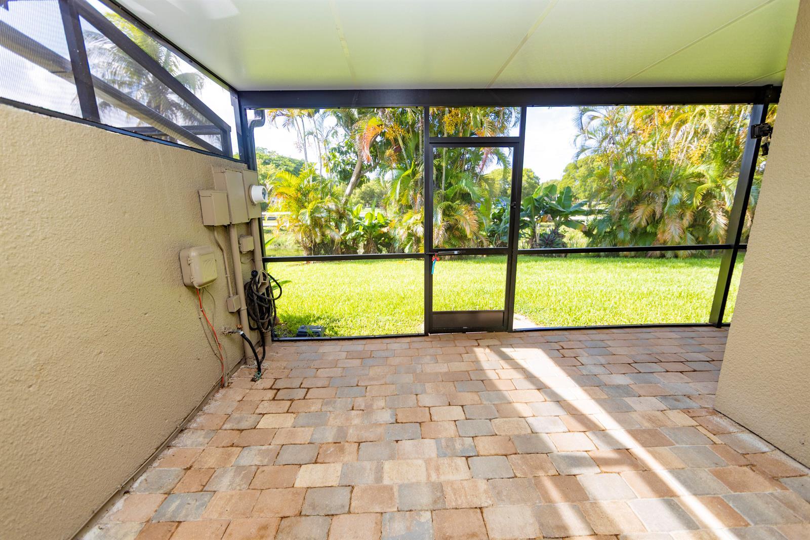 11060 S LAKEVIEW Drive # 11060, Pembroke Pines FL 33026 photo 4