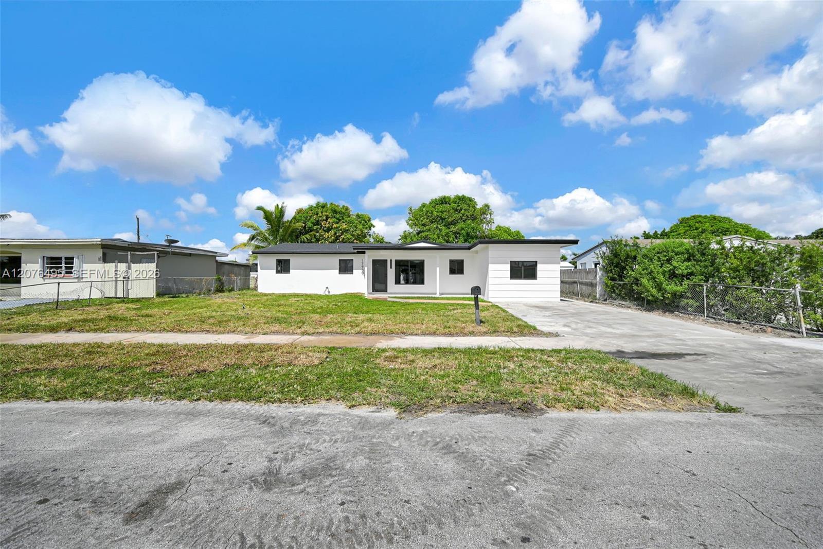 17930 NW 42nd Pl, Miami Gardens FL 33055 photo 3