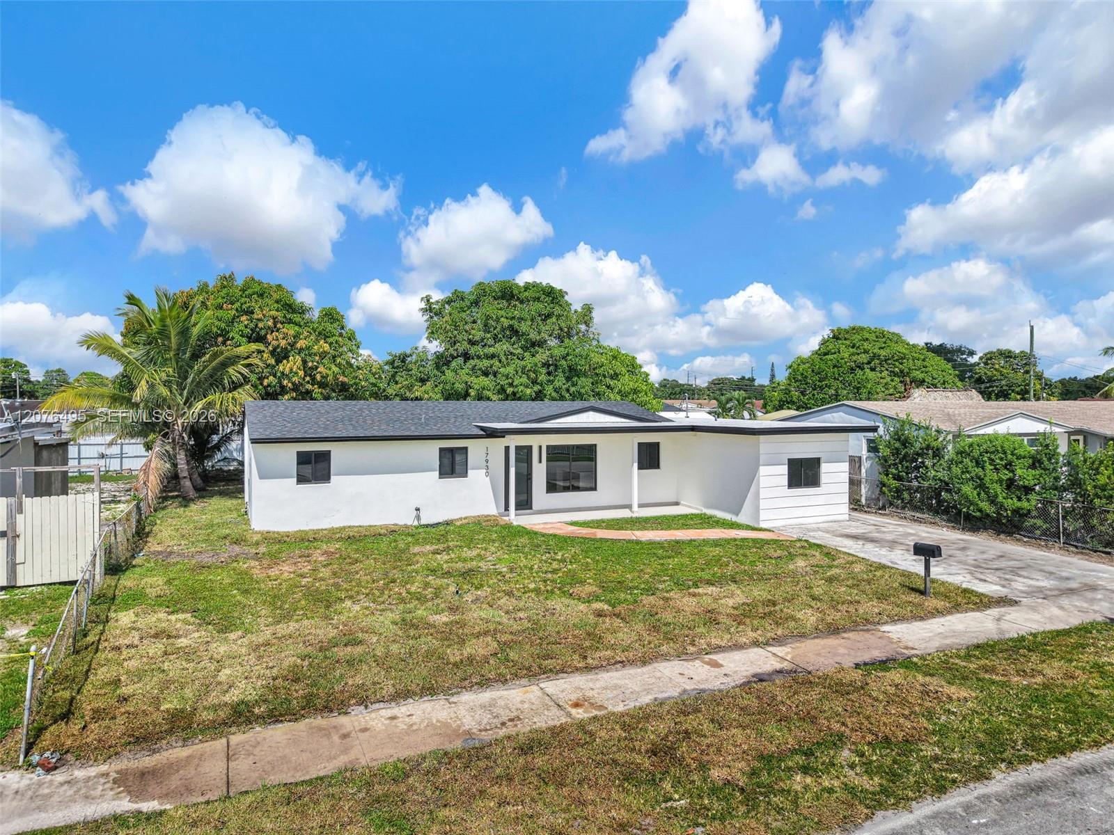 17930 NW 42nd Pl, Miami Gardens FL 33055