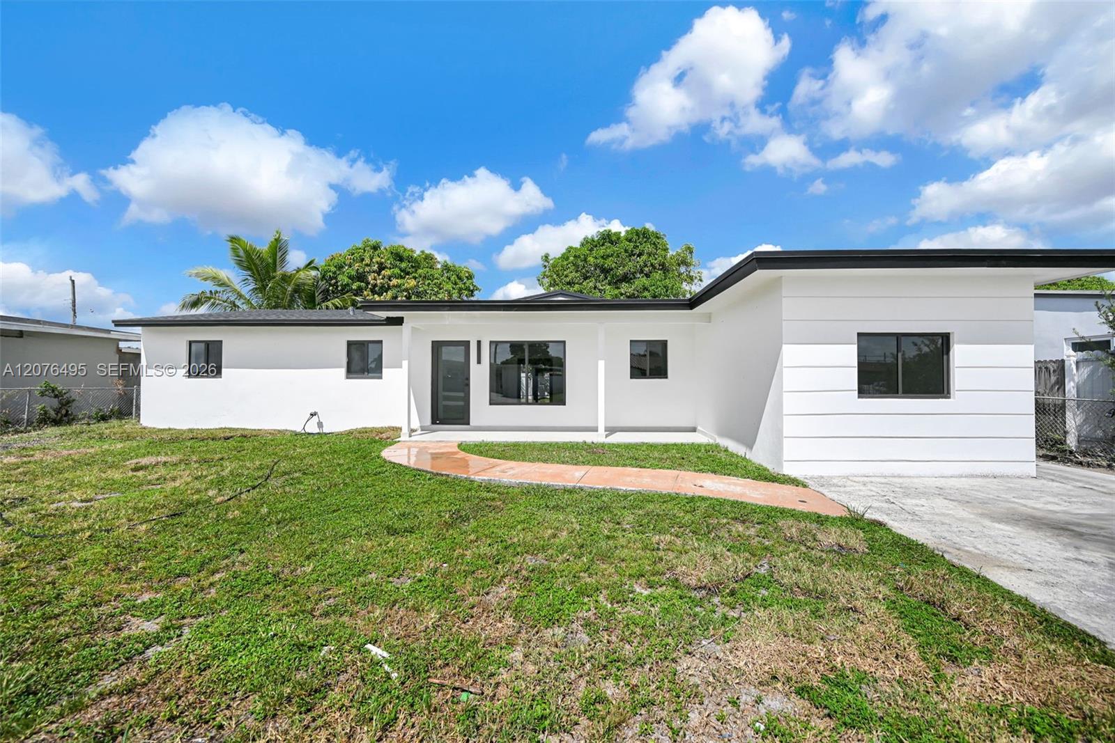 17930 NW 42nd Pl, Miami Gardens FL 33055 photo 4