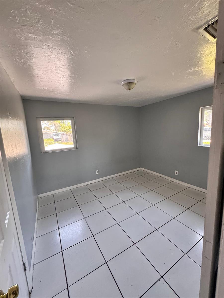 1132 NW 5TH Court # 1, Fort Lauderdale FL 33311 photo 4