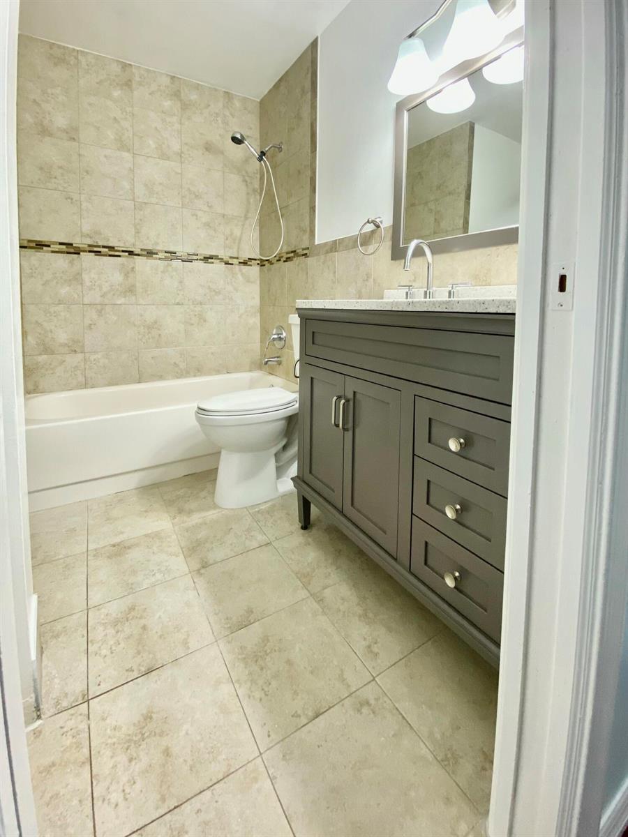 139 SPARROW Drive # 2G, Royal Palm Beach FL 33411 photo 5