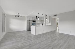 2053 Wolverton C, Boca Raton FL 33434 photo 2
