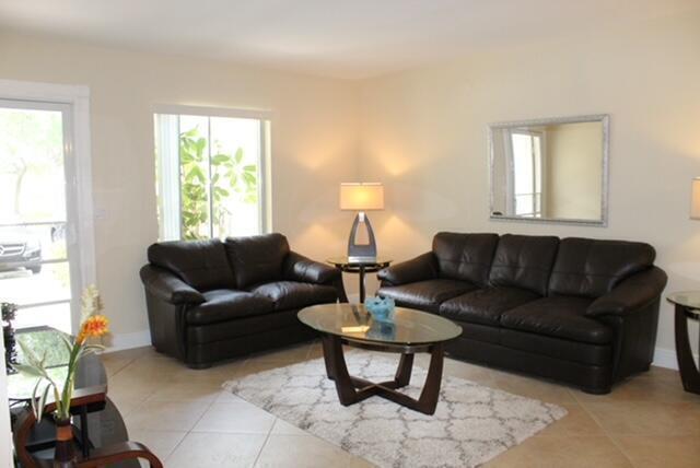 6436 CHASEWOOD Drive # B, Jupiter FL 33458 photo 2