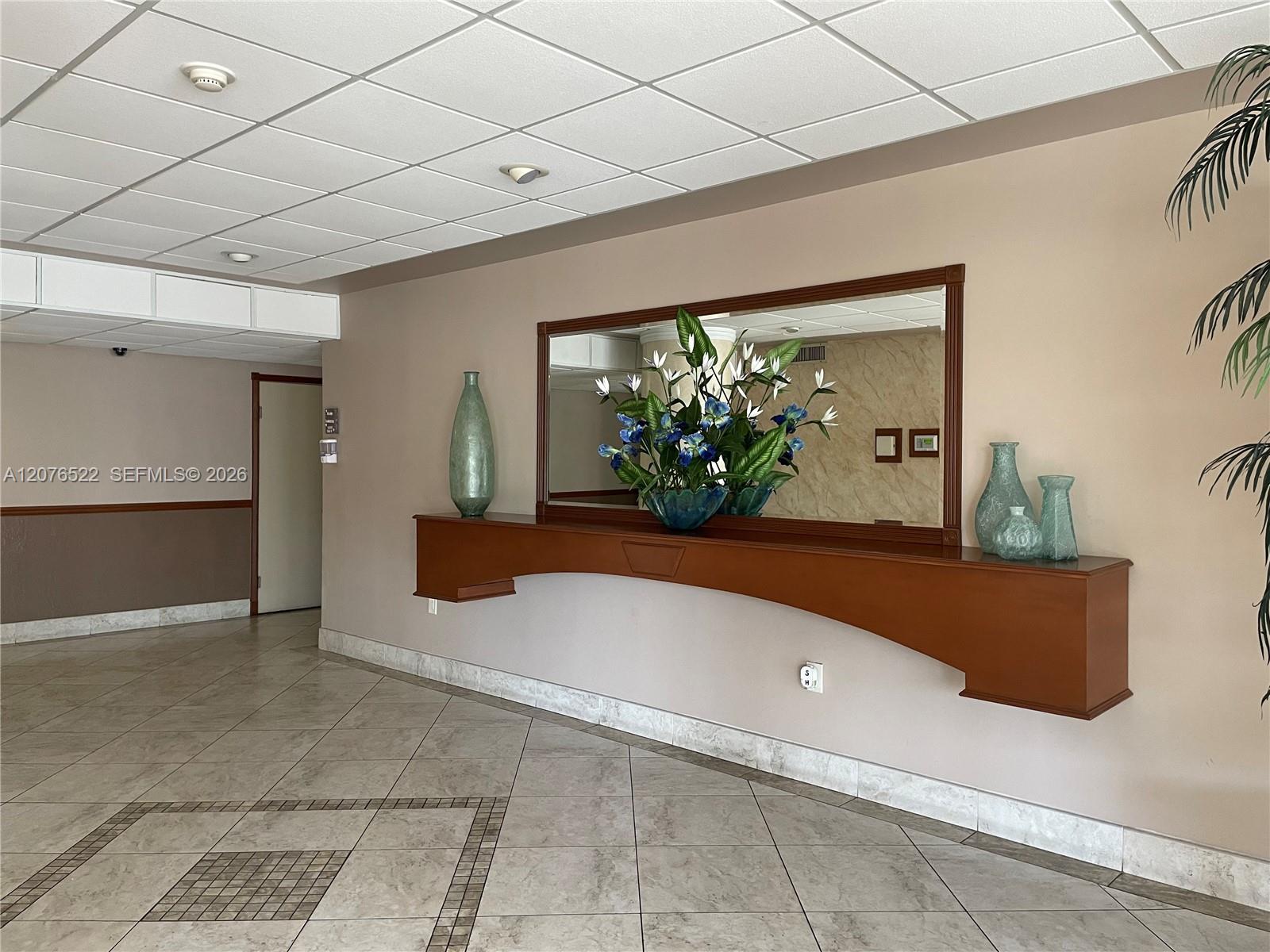 2841 NE 163rd St # 703, North Miami Beach FL 33160 photo 4