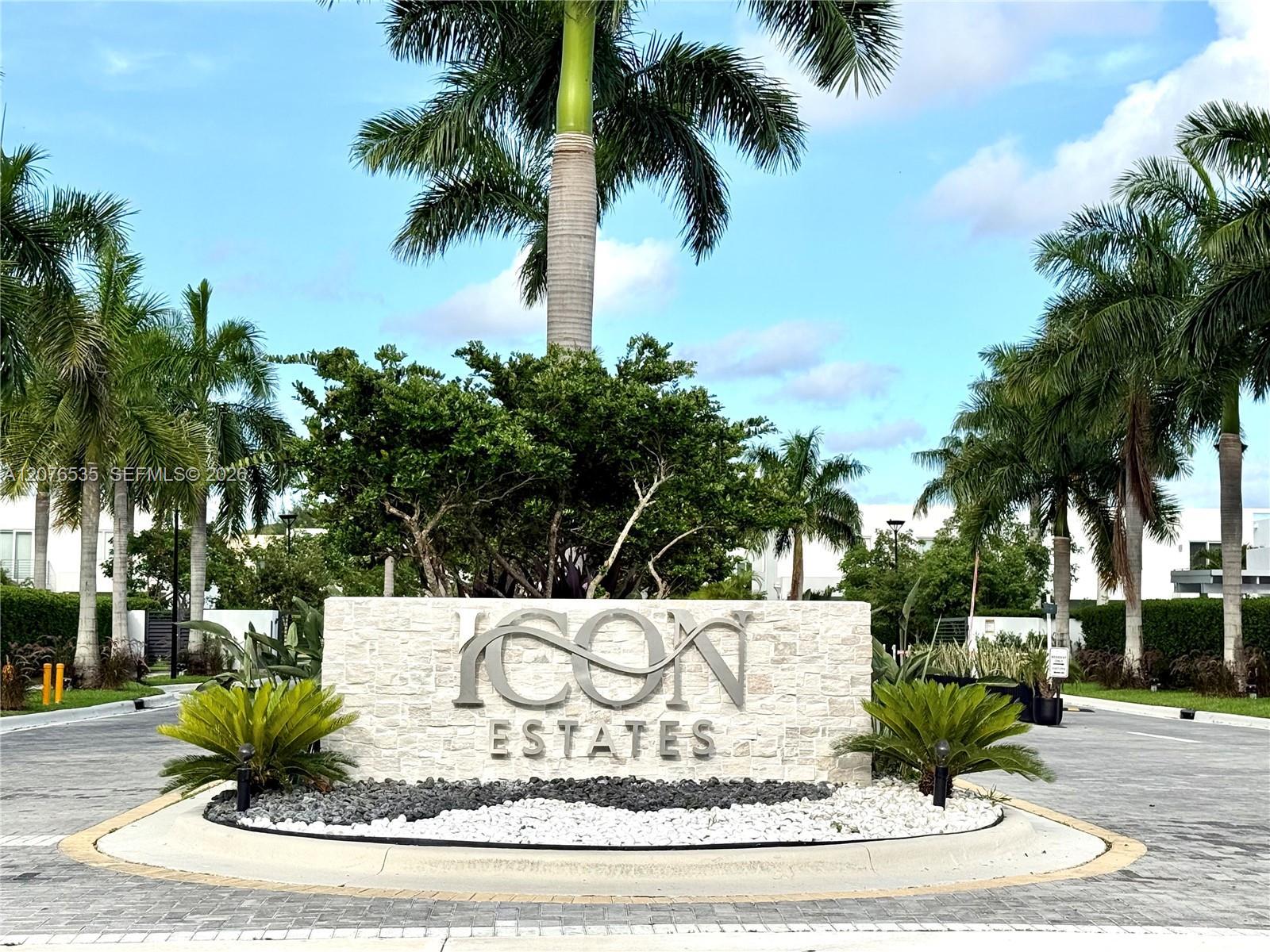 10381 NW 67th Ter, Doral FL 33178 photo 3