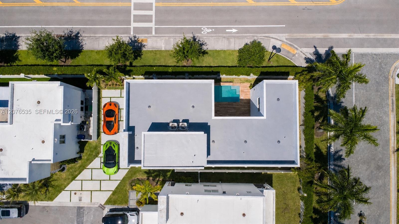 10381 NW 67th Ter, Doral FL 33178 photo 5