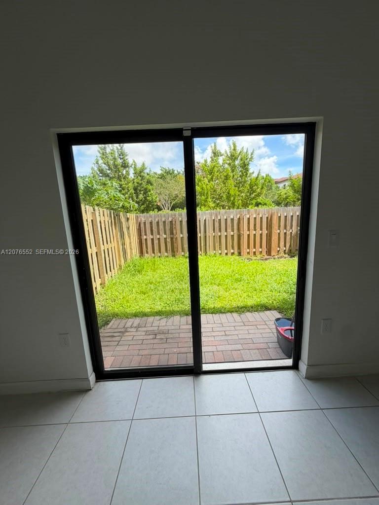 519 NE 208th Ter, Miami FL 33179 photo 3