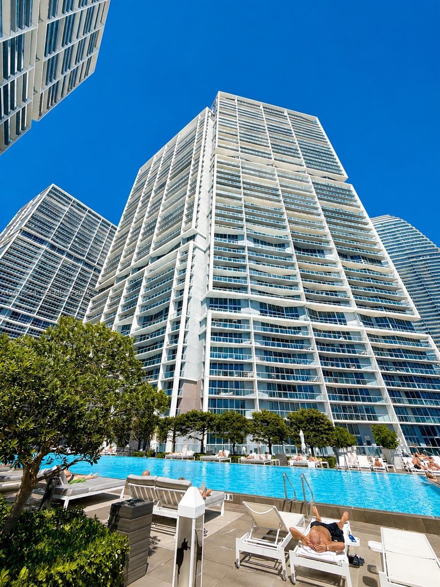 465 Brickell Ave # 5605, Miami FL 33131