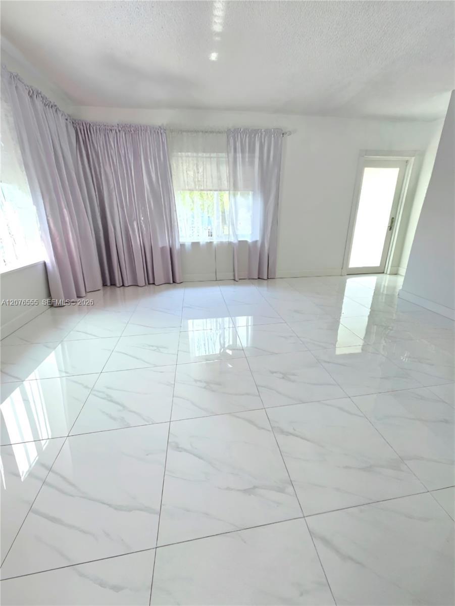 3320 NW 20th St, Miami FL 33142 photo 5