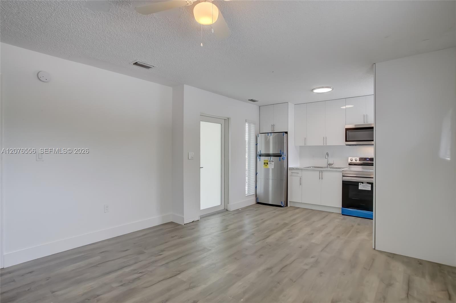 1335 NE 5th Ave # 3, Fort Lauderdale FL 33304 photo 5