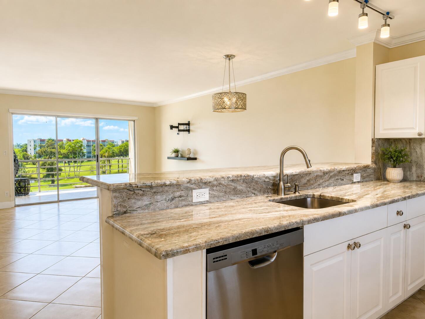 3661 Via Poinciana # 513, Lake Worth FL 33467 photo 3