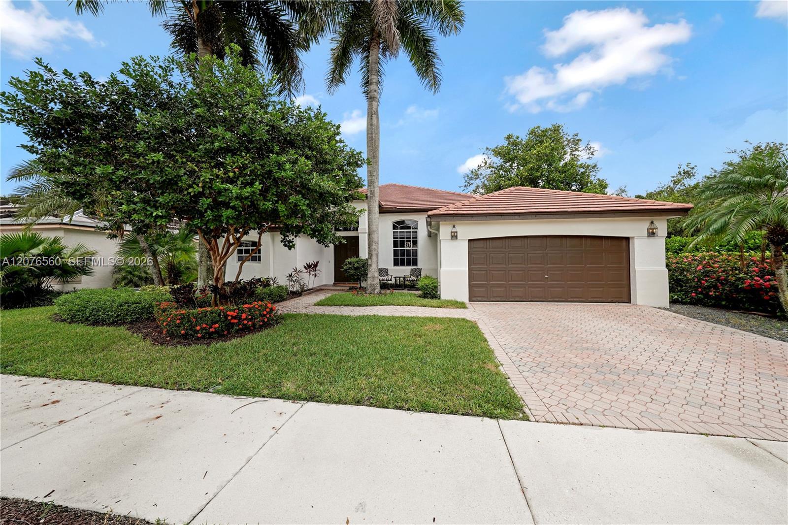 2527 Jardin Dr # 2527, Weston FL 33327