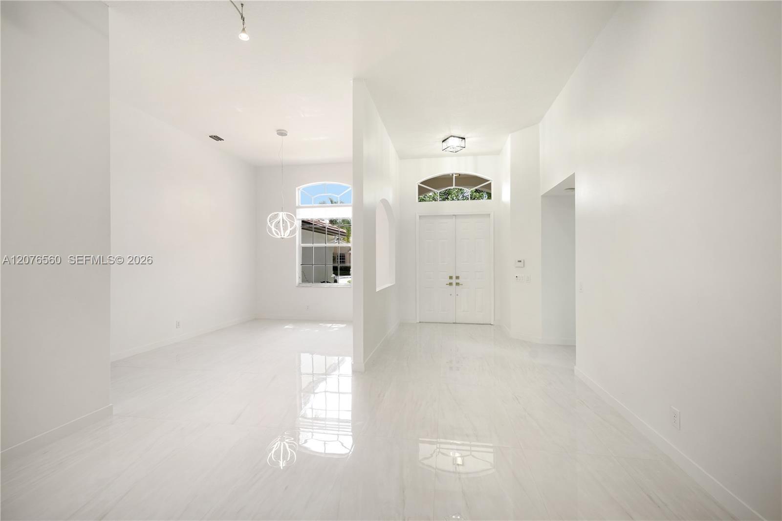 2527 Jardin Dr # 2527, Weston FL 33327 photo 5